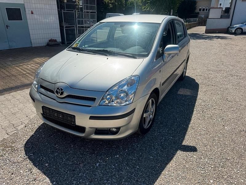 Gebraucht 2007 Toyota Corolla Verso Van / Kleinbus | 5.990 € (Fairer Preis) - Bild 1/4