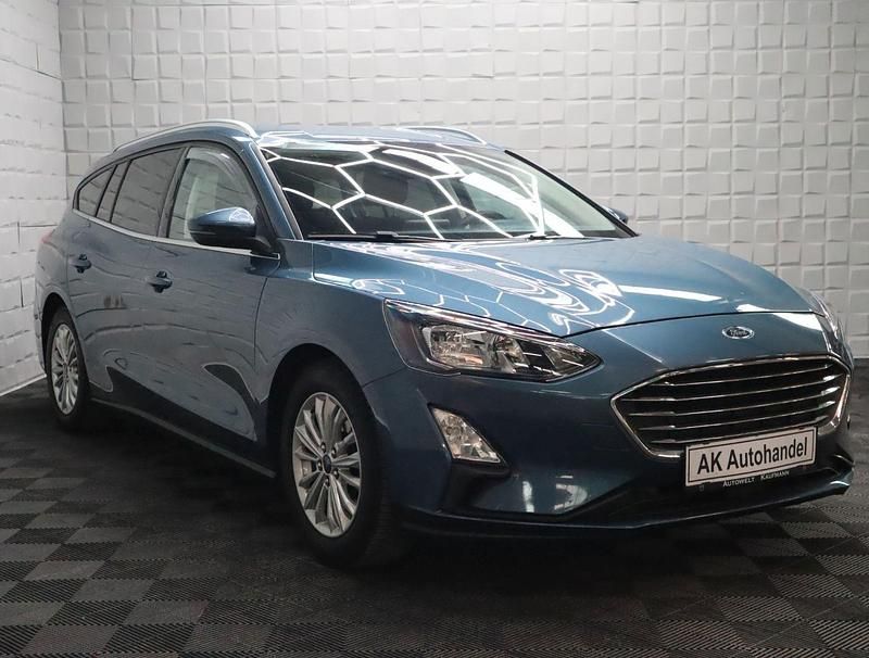 Gebraucht Ford Focus Titanium 155 PS (114 kW) 2020 Blau Kombi
