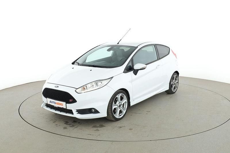 Gebraucht Ford Fiesta ST 2017 Weiß Limousine