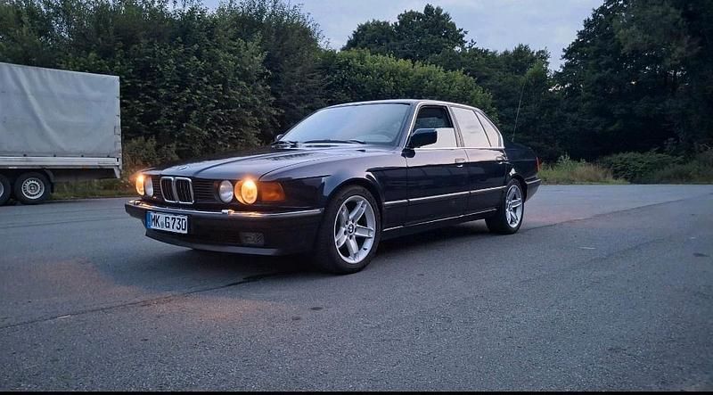 Gebraucht BMW 730 188 PS (138 kW) 1993 Blau Limousine