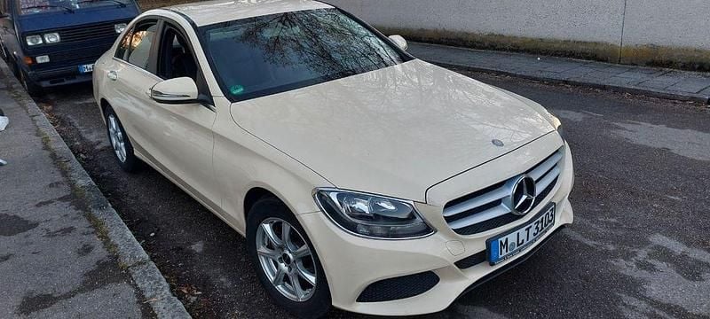 Gebraucht Mercedes 220 170 PS (125 kW) 2015 Beige Limousine
