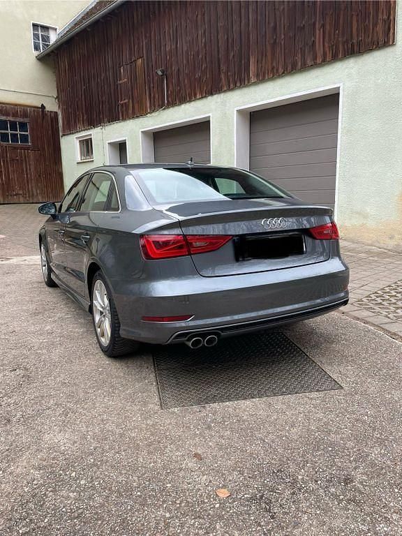 Gebraucht Audi A3 S-Line 150 PS (110 kW) 2015 Grau Limousine