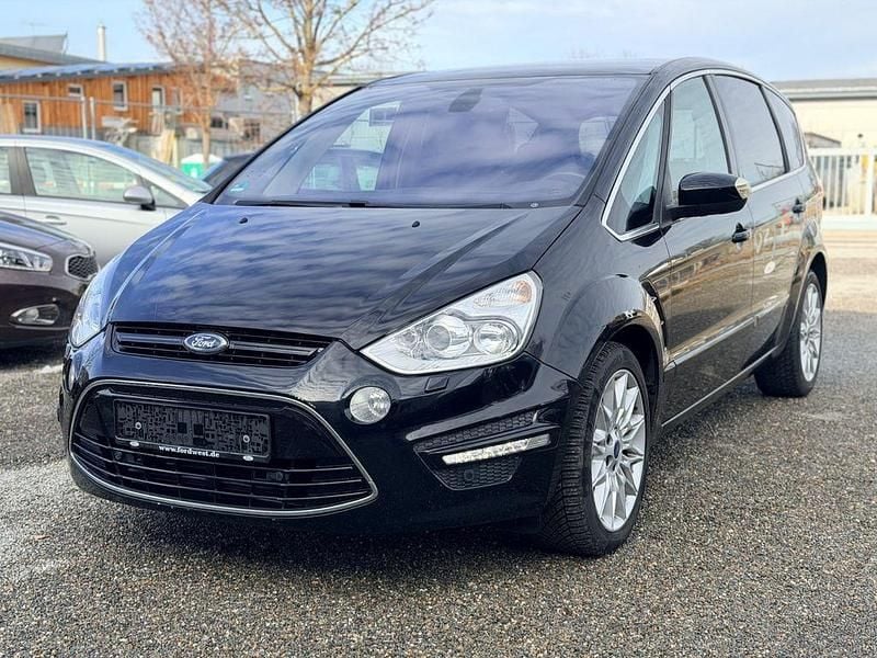Schwarz Gebraucht 2013 Ford S-MAX Titanium Van / Kleinbus | 7.490 € (Guter Preis) - Bild 1/4