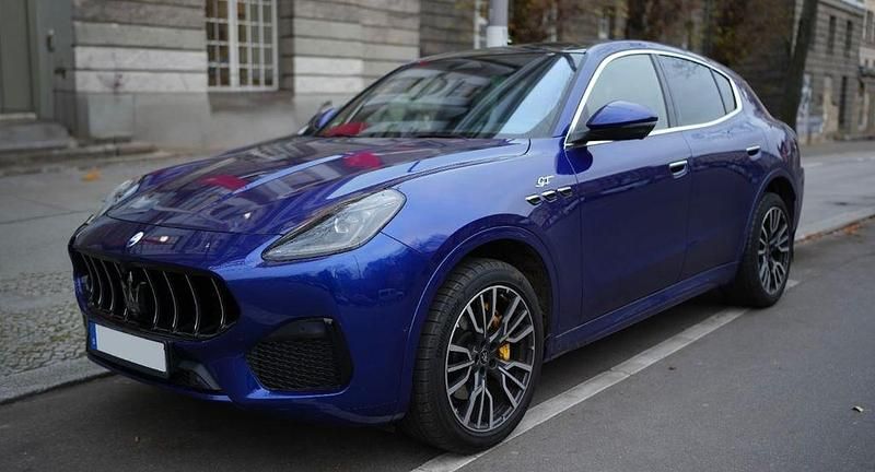 Blau Gebraucht 2022 Maserati Grecale GT SUV | 58.500 € (Superpreis) - Bild 1/4