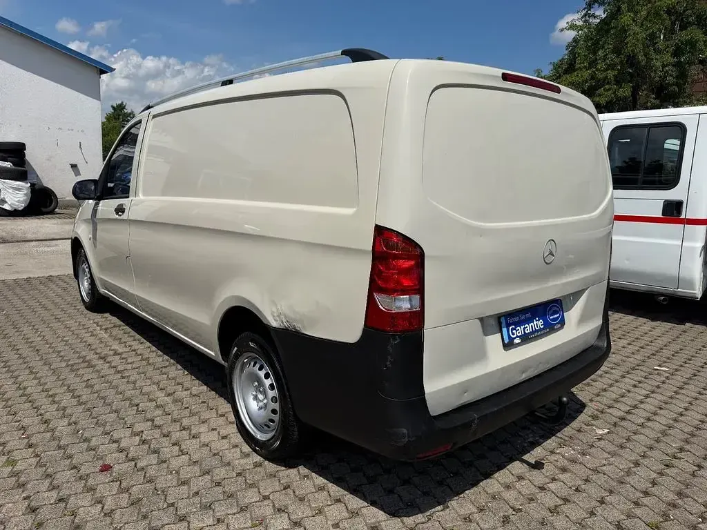 Gebraucht Mercedes Vito 114 PS (83 kW) 2016 Grau Van