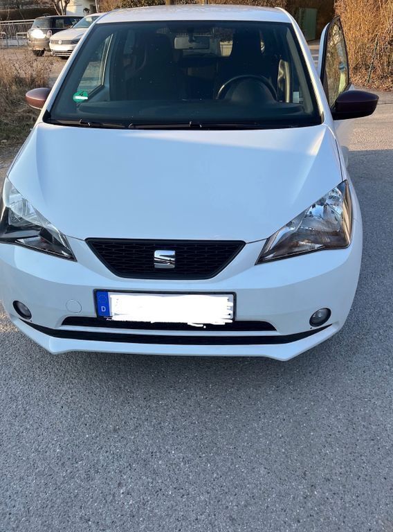 Weiß Gebraucht 2016 Seat Mii Kleinwagen | 6.600 € (Fairer Preis) - Bild 1/3