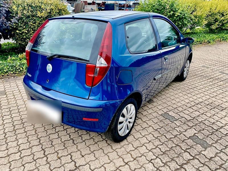 Gebraucht Fiat Punto 60 PS (44 kW) 2005 Blau Kleinwagen