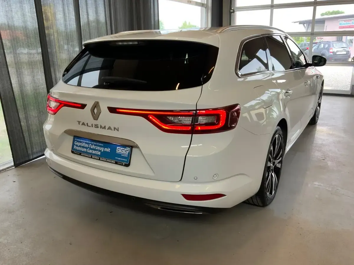 Gebraucht Renault Talisman GrandTour Initiale 225 PS (165 kW) 2019 Weiß Kombi