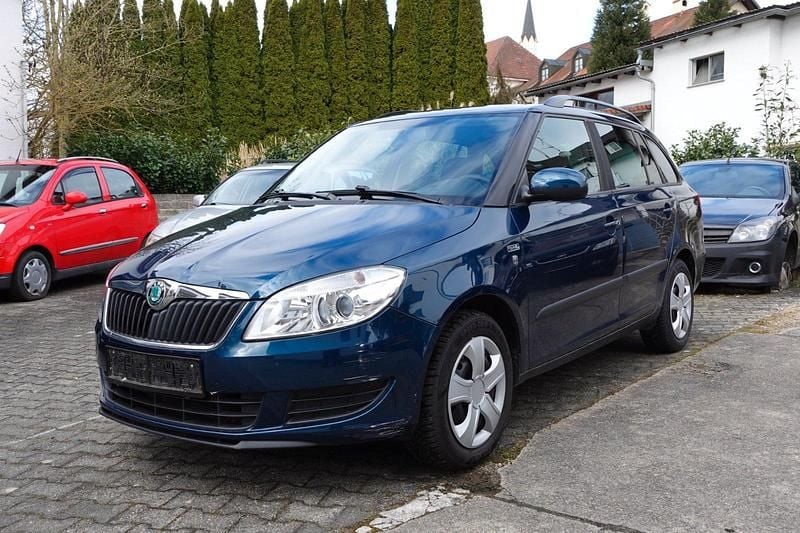 Gebraucht Skoda Fabia 86 PS (63 kW) 2012 Blau Kombi
