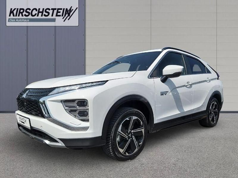 Gebraucht Mitsubishi Eclipse Cross Plus 188 PS (138 kW) 2022 Weiß SUV