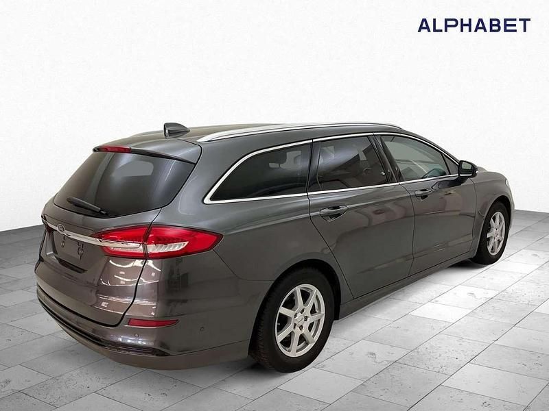 Gebraucht Ford Mondeo Titanium 150 PS (110 kW) 2022 Magnetic grau metallic (metallic) Kombi