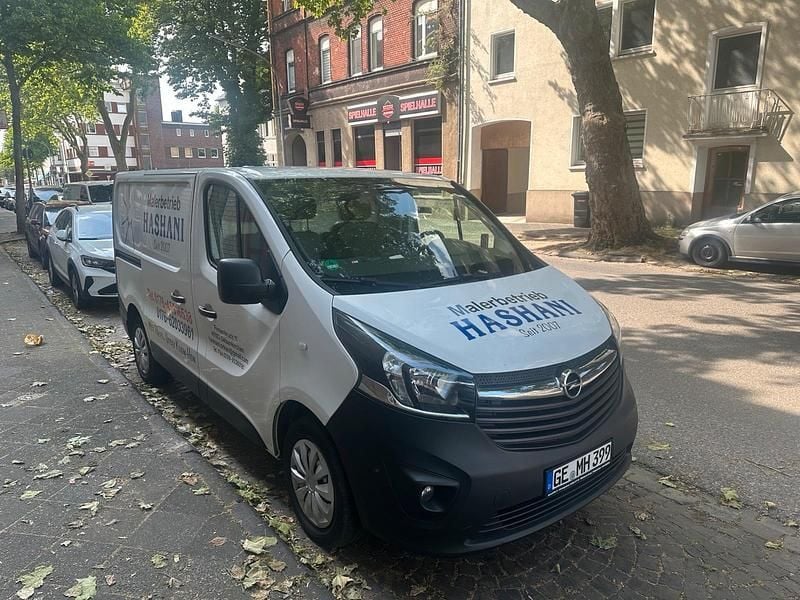 Weiß Gebraucht 2015 Opel Vivaro Van / Kleinbus | 4.950 € - Bild 1/4