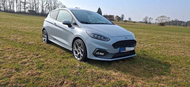 Gebraucht Ford Fiesta Performance Edition 200 PS (147 kW) 2019 Grau Kleinwagen