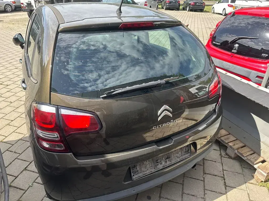Gebraucht Citroën C3 SELECTION 82 PS (60 kW) 2014 Braun Limousine