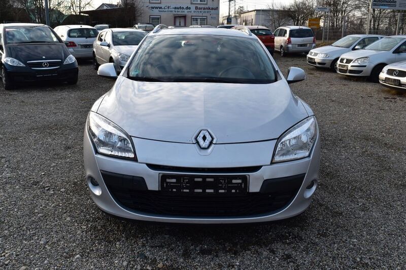 Gebraucht Renault Mégane III Expression 106 PS (77 kW) 2010 Grau Limousine