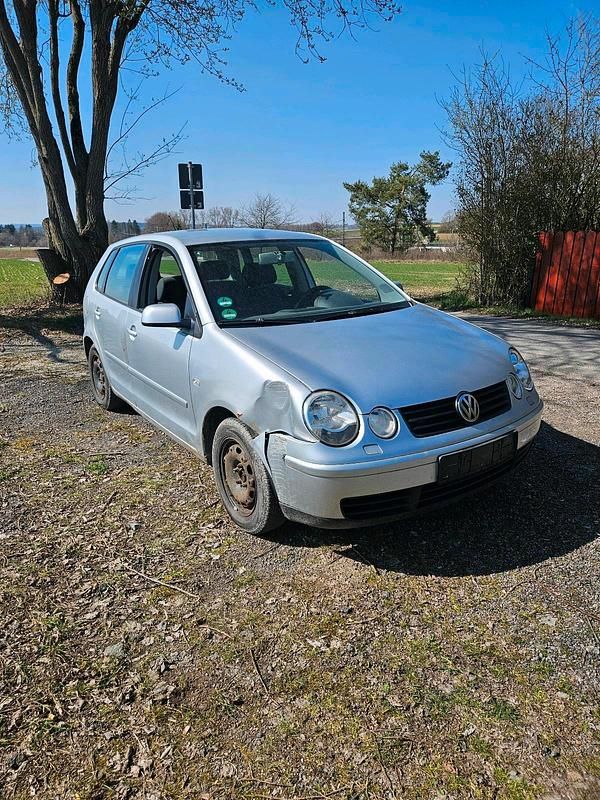 Gebraucht VW Polo 75 PS (55 kW) 2004 Silber Kleinwagen