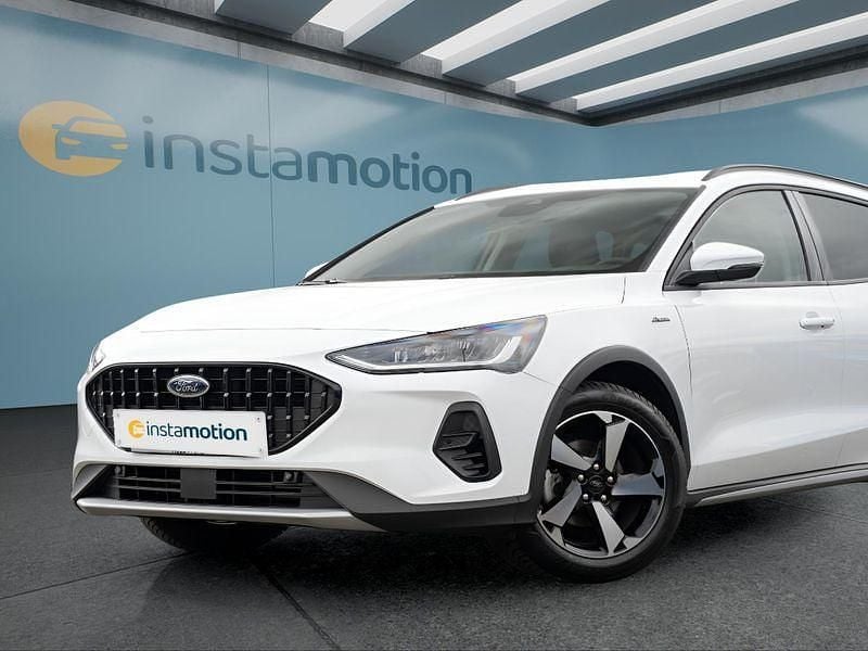 Weiß Gebraucht 2024 Ford Focus Kombi | 20.899 € (Superpreis) - Bild 1/4