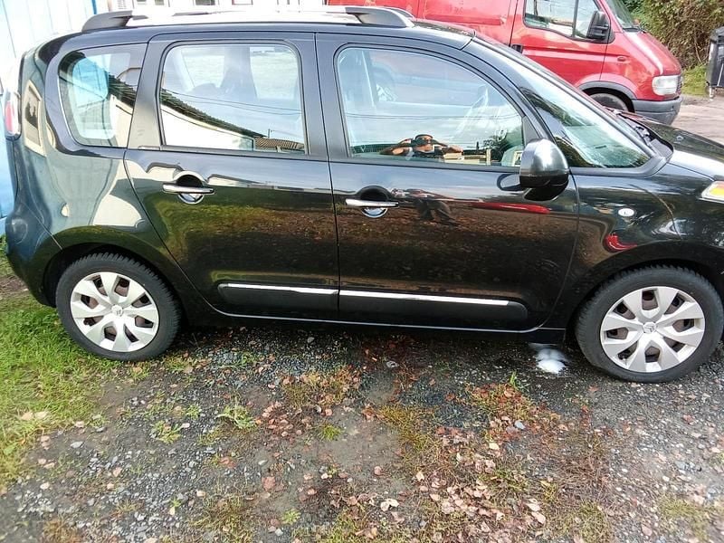 Schwarz Gebraucht 2010 Citroën C3 Picasso Exclusive Van / Kleinbus | 1.550 € (Superpreis) - Bild 1/4