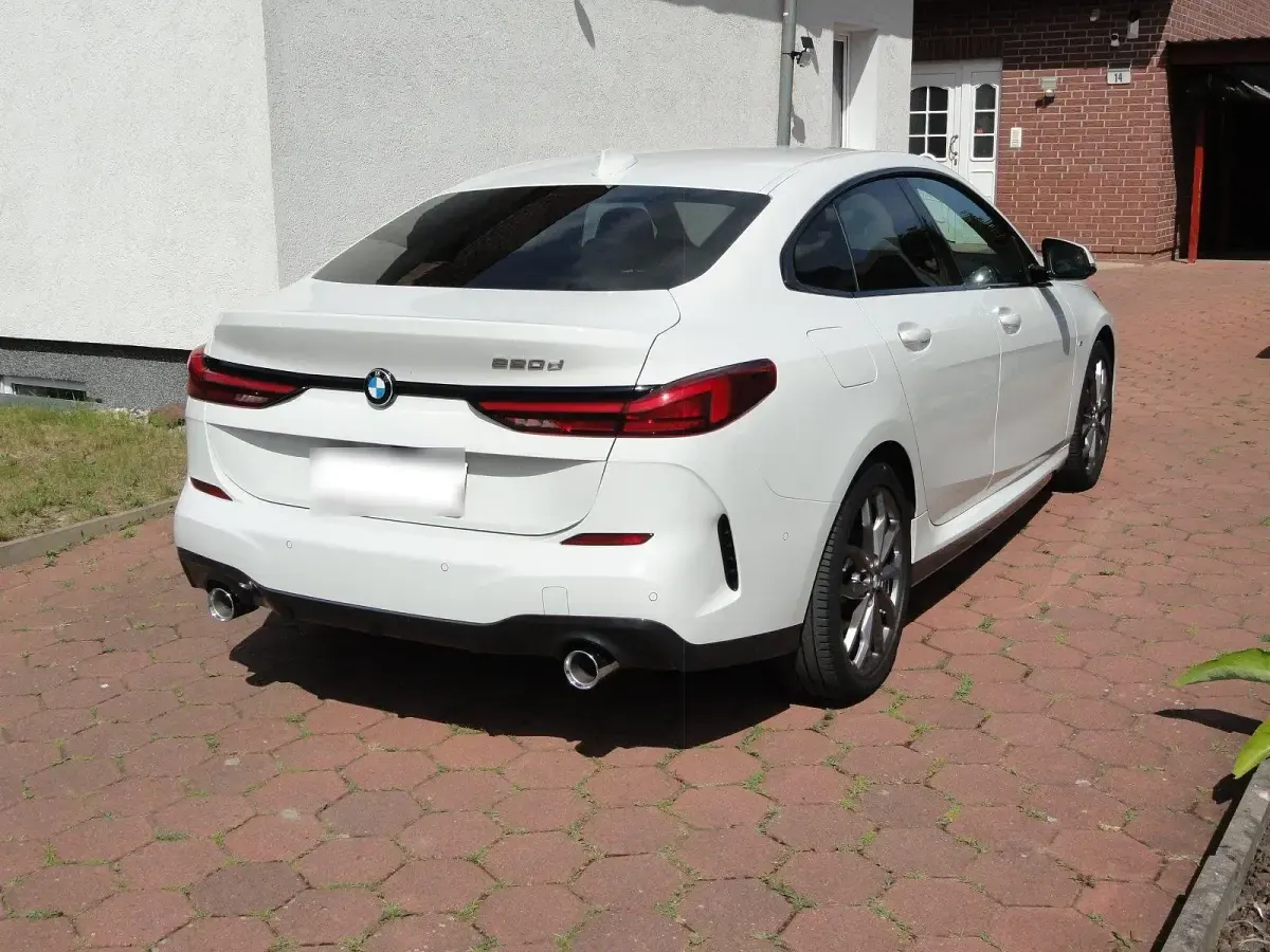 Gebraucht BMW 220 M Sport 190 PS (139 kW) 2022 Weiß Coupé