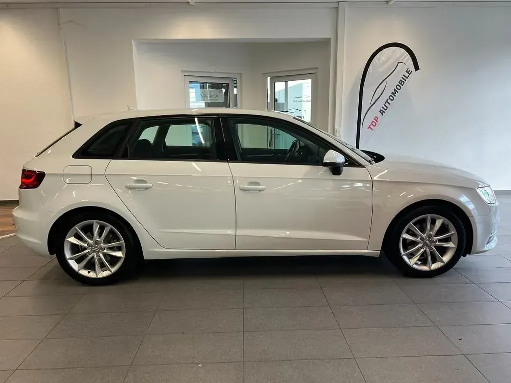 Second-hand Audi A3 Ambition 122 CP (89 kW) 2013 Alb Berlinǎ