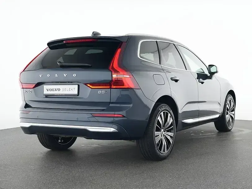 Gebraucht Volvo XC60 Ultimate 235 PS (172 kW) 2023 Blau SUV