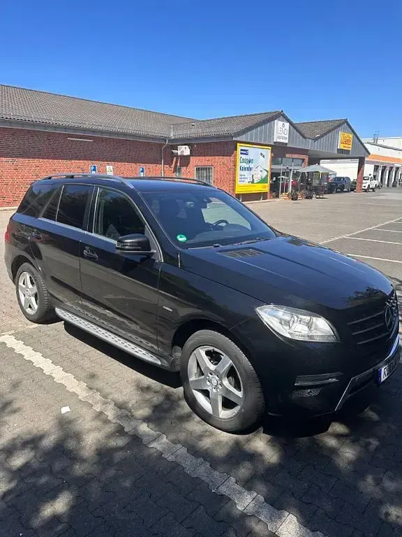 Gebraucht Mercedes 350 305 PS (224 kW) 2012 Schwarz SUV