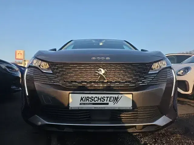 Gebraucht Peugeot 3008 Allure 131 PS (96 kW) 2023 Grau SUV