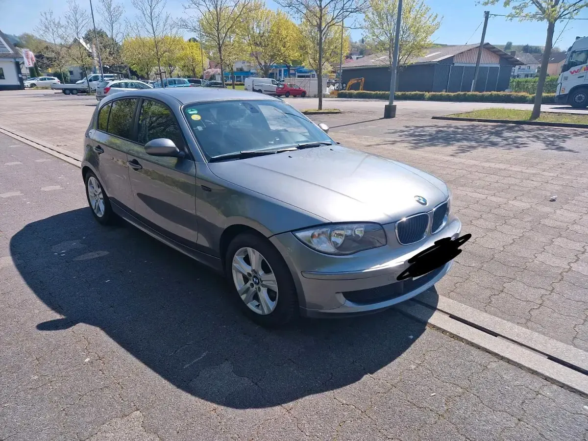 Gebraucht BMW 118 143 PS (105 kW) 2009 Grau Kleinwagen