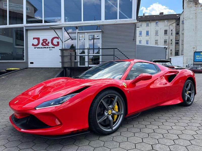 Gebraucht Ferrari F8 721 PS (530 kW) 2022 Corso rossa Cabrio