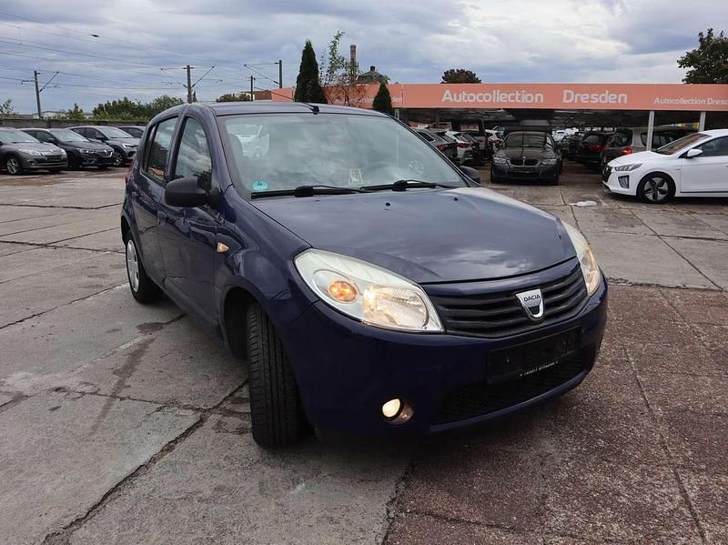 Dacia blau marine Gebraucht 2009 Dacia Sandero Ambiance Kleinwagen | 1.600 € - Bild 1/4