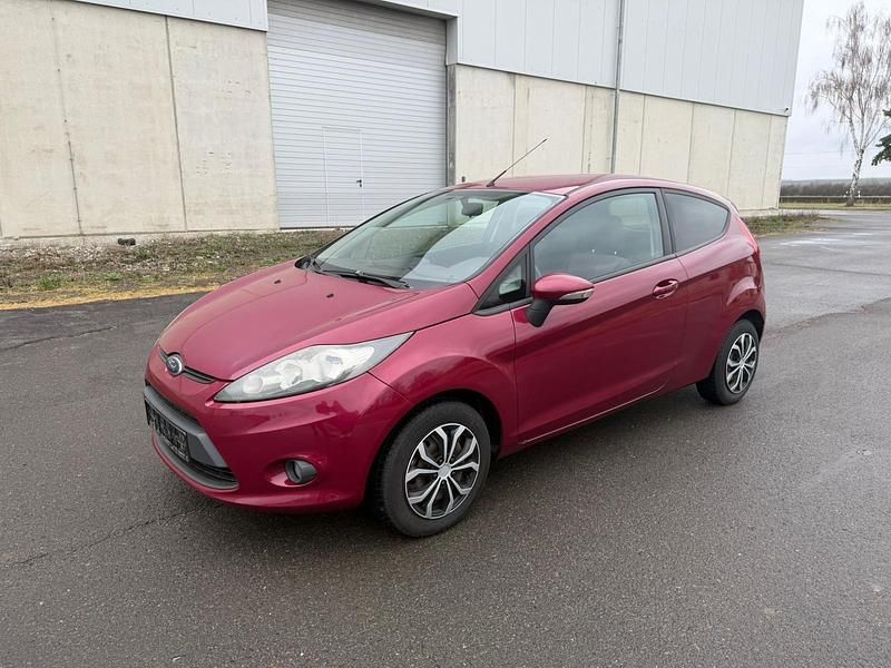 Gebraucht Ford Fiesta 82 PS (60 kW) 2009 Rot Kleinwagen