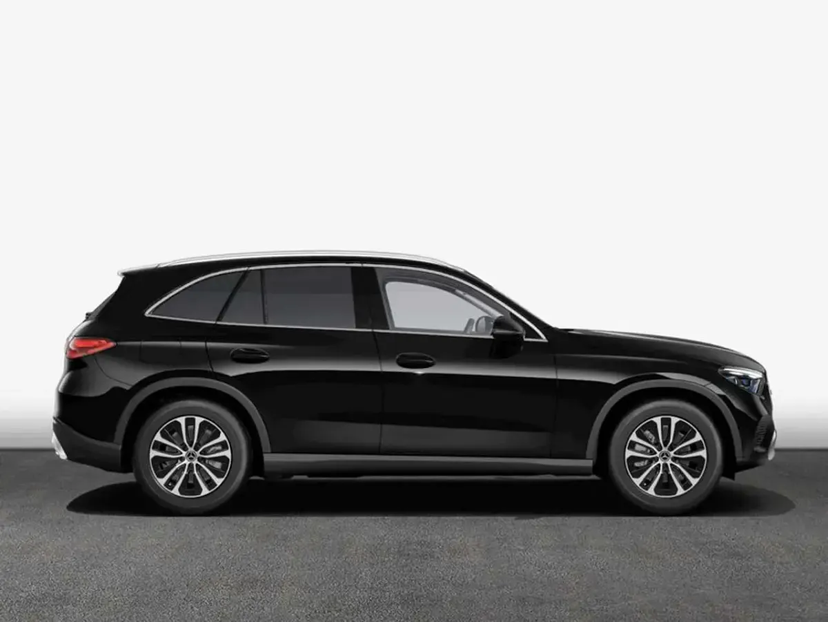 Gebraucht Mercedes GLC220 Avantgarde 197 PS (144 kW) 2023 Schwarz SUV