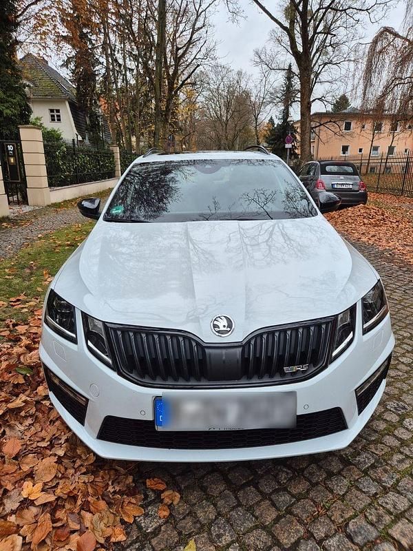 Gebraucht Skoda Octavia RS 230 PS (169 kW) 2017 Weiß Kombi