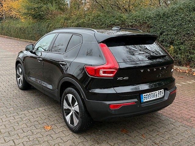 Schwarz Gebraucht 2021 Volvo XC40 R-Design SUV | 28.900 € (Etwas zu teuer) - Bild 1/4