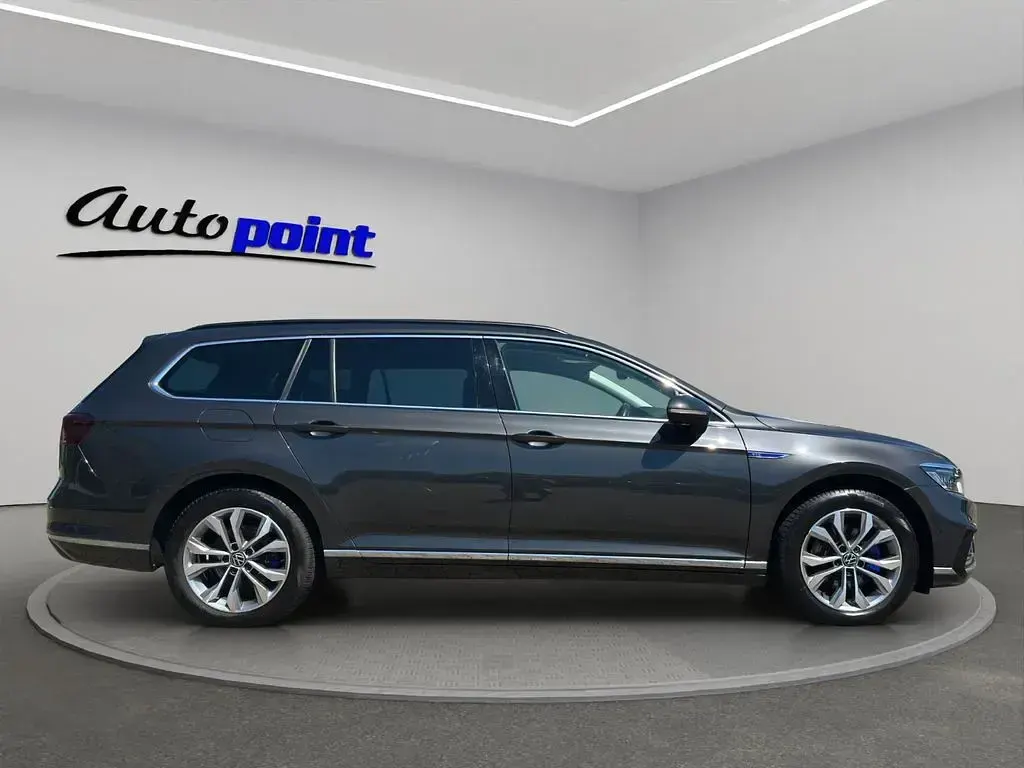 Gebraucht VW Passat GTE 218 PS (160 kW) 2022 Grau Kombi