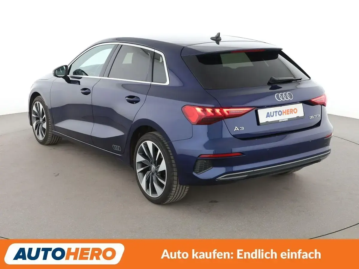 Gebraucht Audi A3 Edition .1 150 PS (110 kW) 2020 Blau Limousine