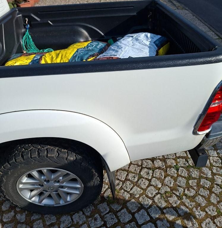 Gebraucht Toyota HiLux 171 PS (125 kW) 2014 Weiß Pickup