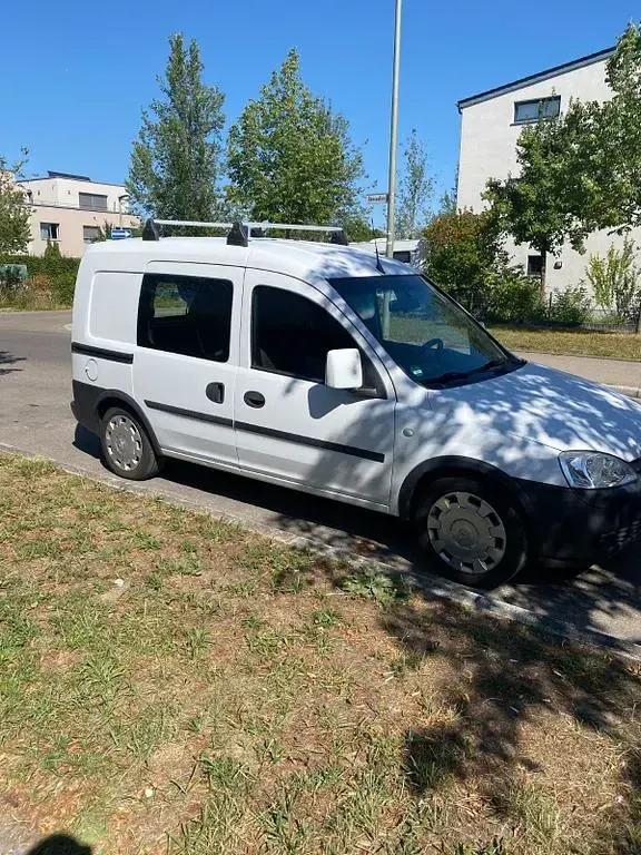 Gebraucht Opel Combo 94 PS (69 kW) 2006 Weiß Van / Kleinbus