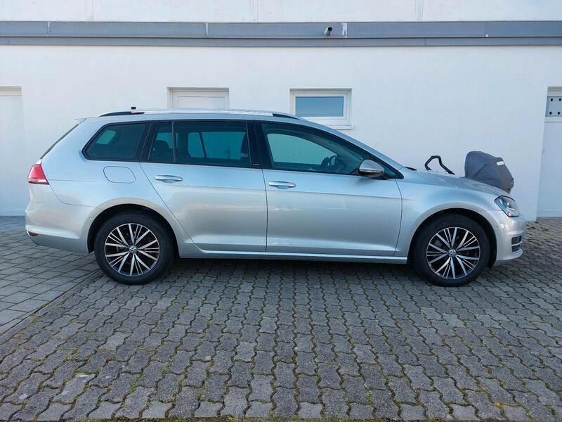 Grau Gebraucht 2016 VW Golf VII Kombi | 7.800 € (Superpreis) - Bild 1/4