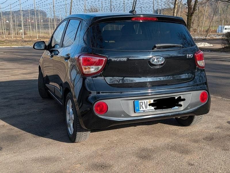 Gebraucht Hyundai i10 Passion Plus 87 PS (63 kW) 2018 Schwarz Kleinwagen