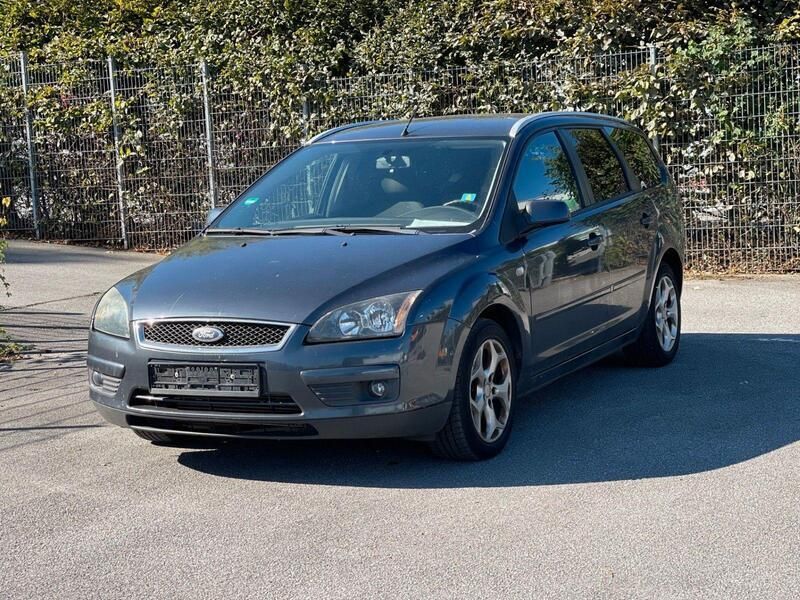 Grau Gebraucht 2007 Ford Focus Ambiente Kombi | 999 € (Guter Preis) - Bild 1/4