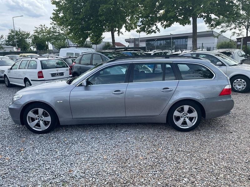 Gebraucht BMW 525 218 PS (160 kW) 2006 Grau Kombi