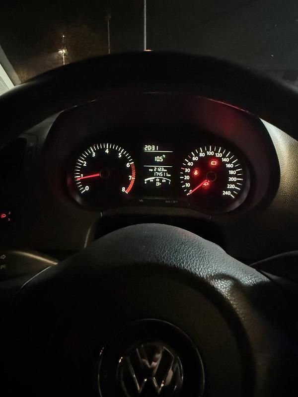 Gebraucht VW Polo 75 PS (55 kW) 2011 Schwarz Kleinwagen