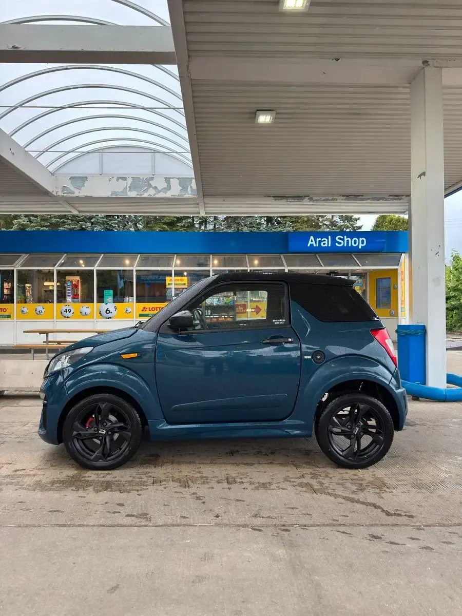 Gebraucht Ligier JS50 2024 Blau Kleinwagen