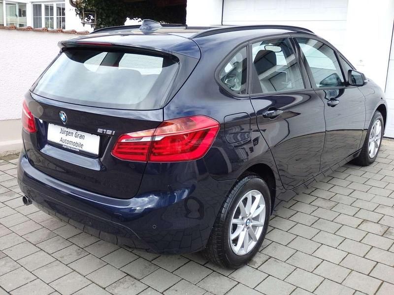 Gebraucht BMW 218 136 PS (100 kW) 2018 Imperialblaumetallic Van / Kleinbus