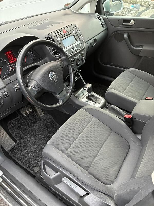 Gebraucht VW Golf V 140 PS (102 kW) 2007 Silber Kleinwagen