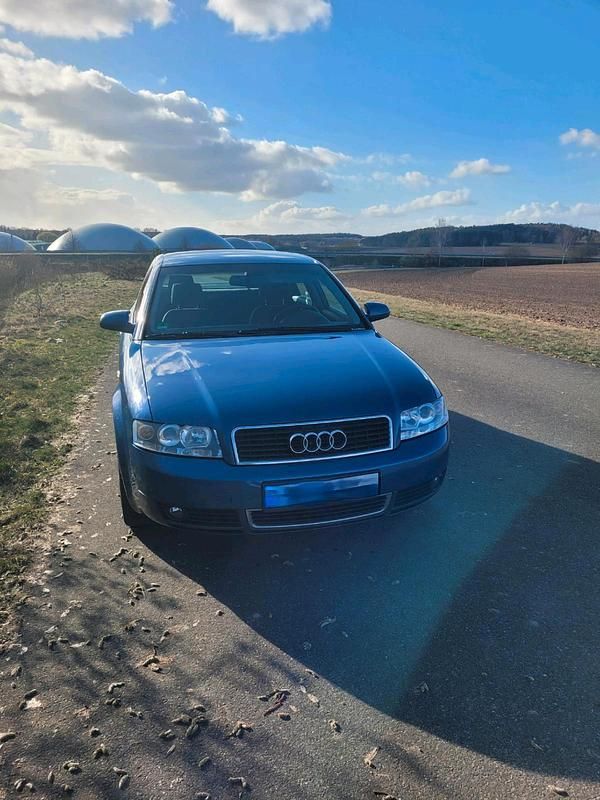 Gebraucht Audi A4 130 PS (95 kW) 2002 Blau Limousine