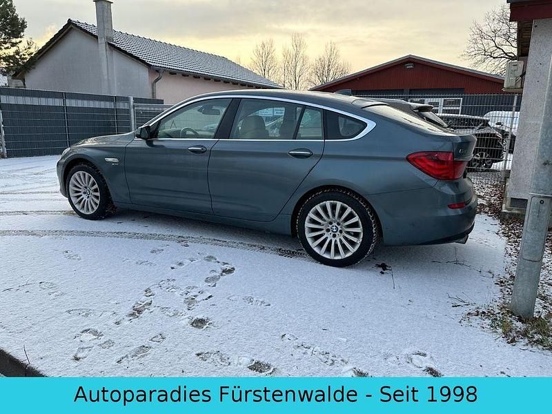 Blau Gebraucht 2011 BMW 535 Gran Turismo Sport Line Coupé | 8.990 € - Bild 1/4