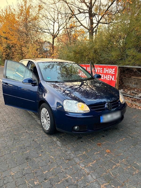 Blau Gebraucht 2006 VW Golf V Kombi | 2.700 € (Fairer Preis) - Bild 1/4