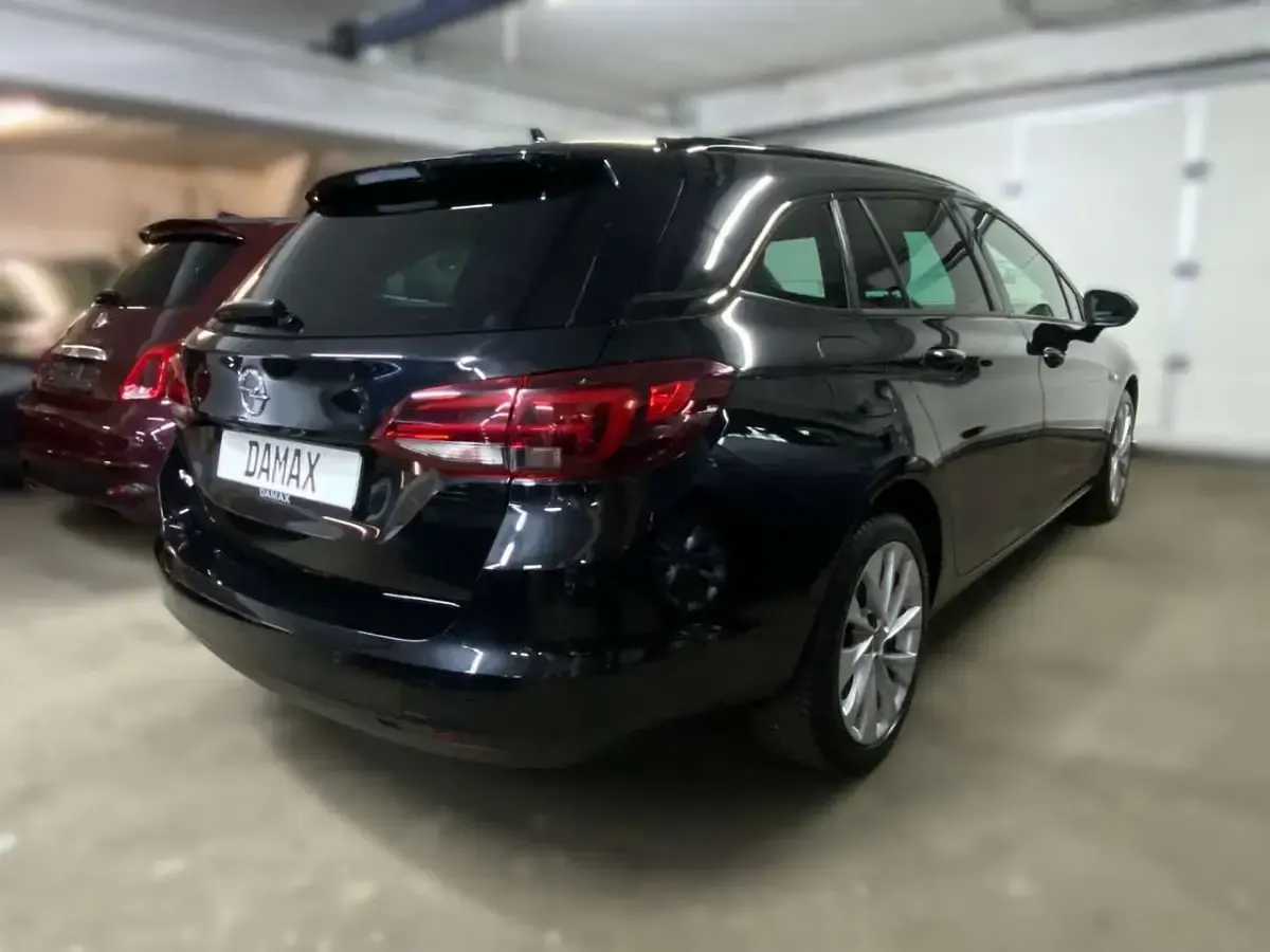 Gebraucht Opel Astra Ultimate 145 PS (106 kW) 2021 Onyx schwarz Kombi